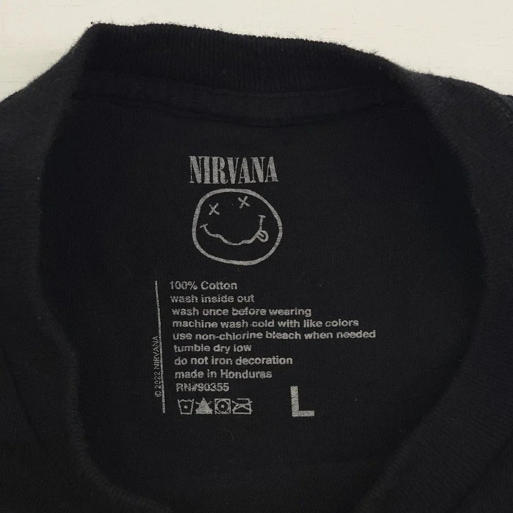 Nirvana Grunge Multiple Smiley Faces Music‎ Band Tee T-Shirt Men's Sz L EUC
